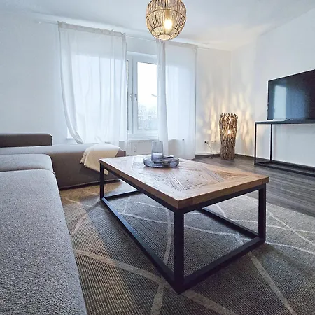 Alpha Apartment *